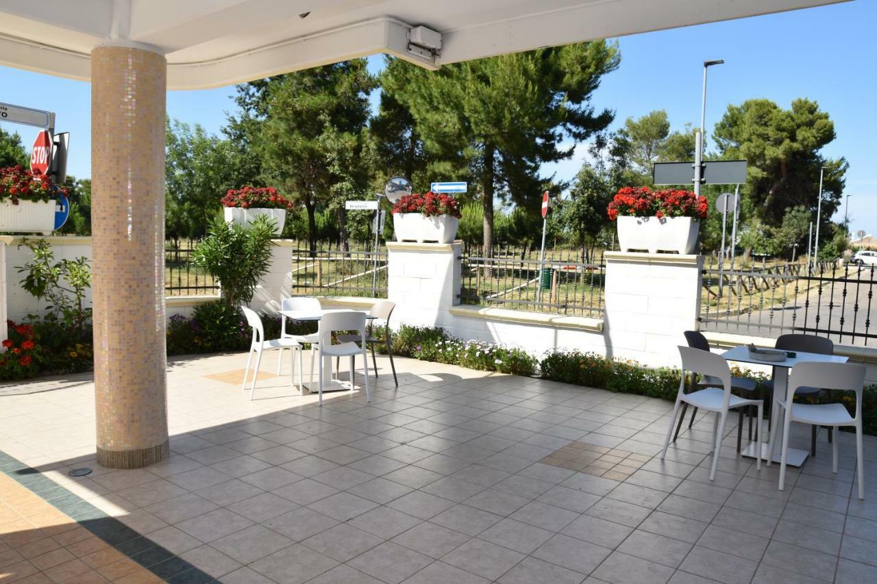 Hotel Excelsior Montesilvano Marina Esterno foto